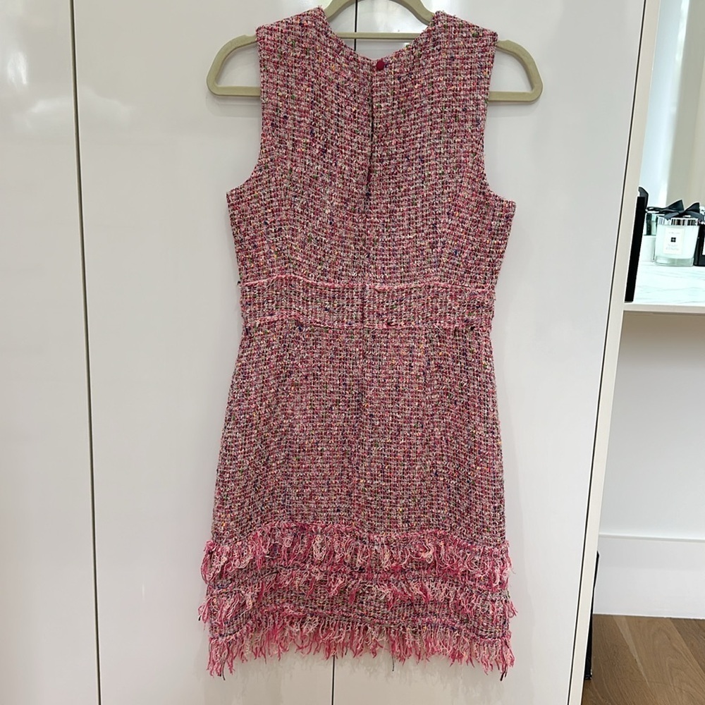 Milly Gabby Tweed Fringe Sleeveless Dress Size 6 Pink
8138 - Picture 7 of 9